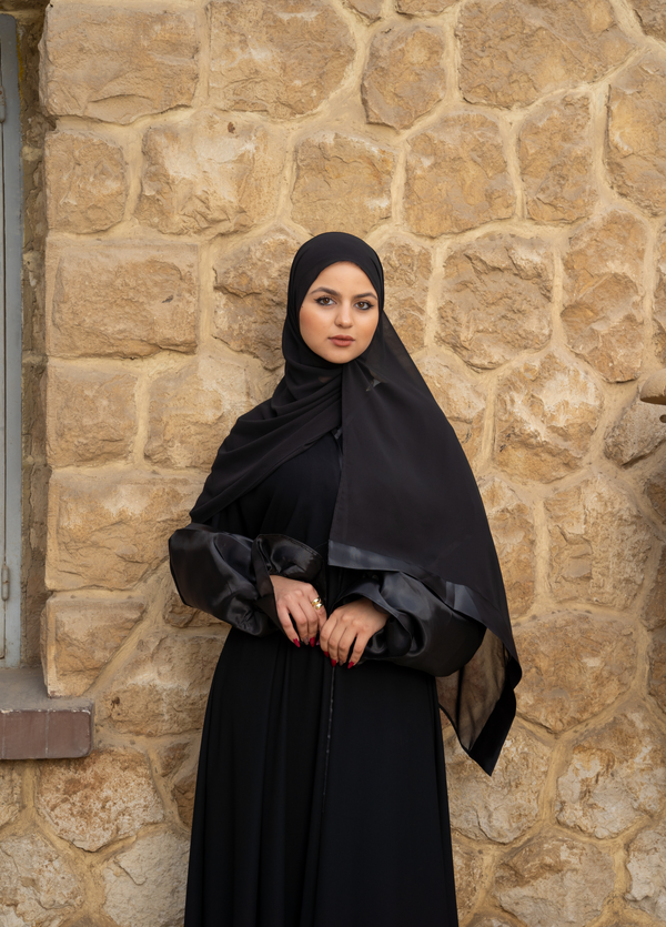 Elegant abaya with silk chiffon sleeves