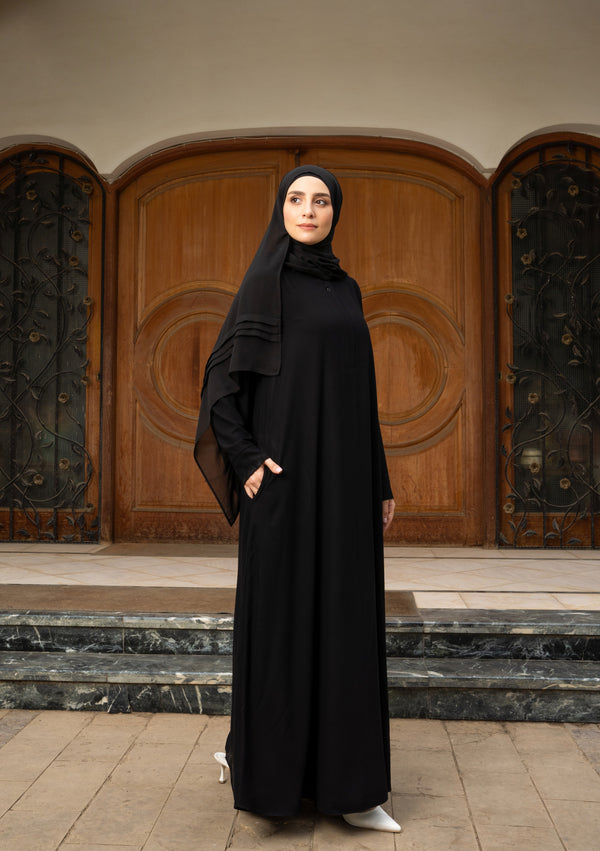 عباية عملية بجيوب جانبية